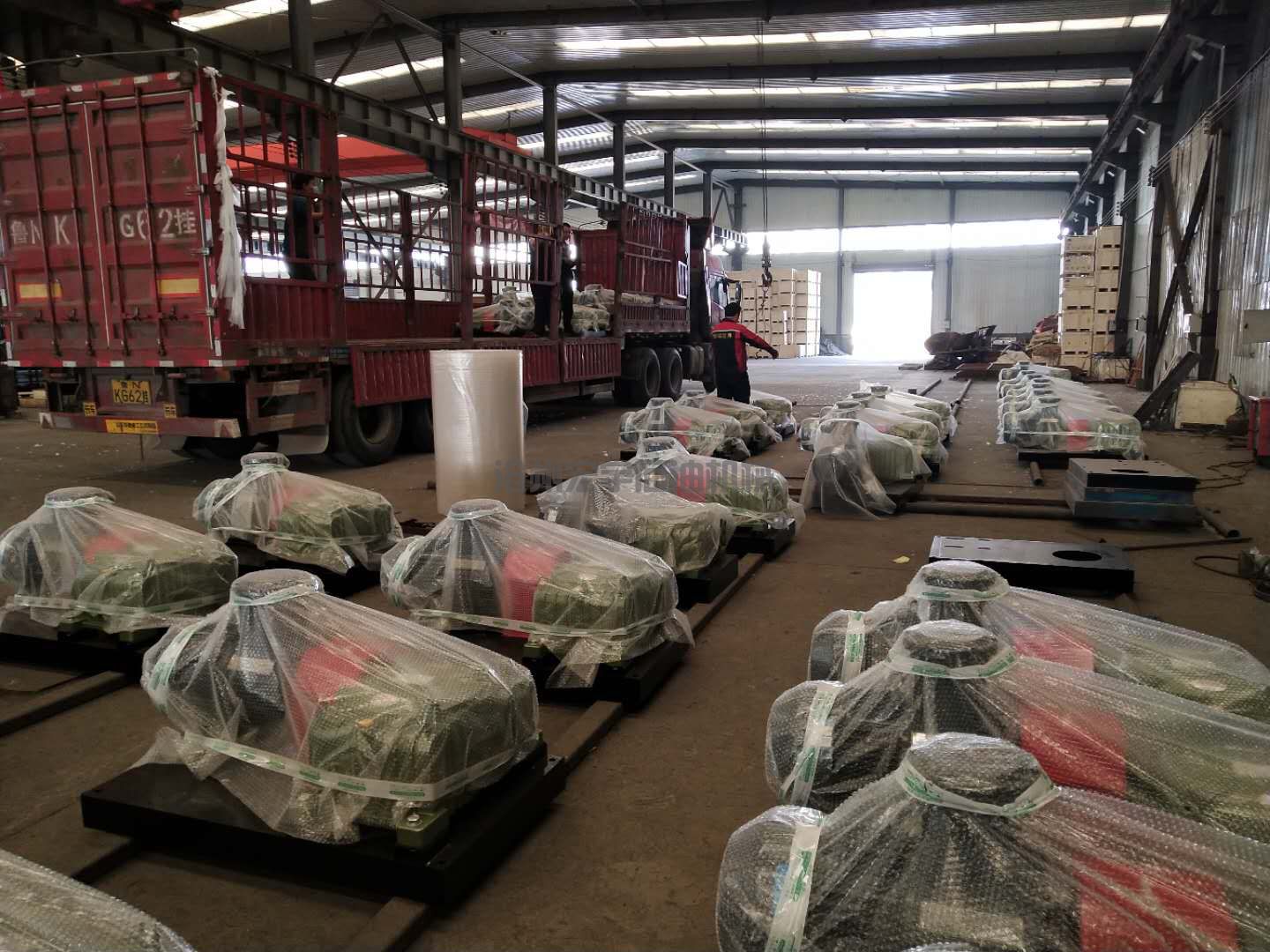 鄂尔多斯市乌审旗订购的28台15KW泥浆搅拌器